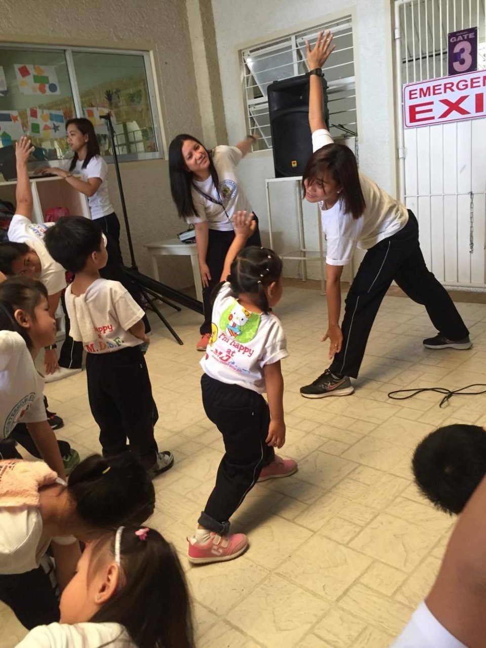 Sagradan preschoolers experience yoga