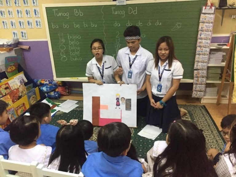 HUMSS conducts storytelling for preschoolers HUMSS conducts storytelling for preschoolers