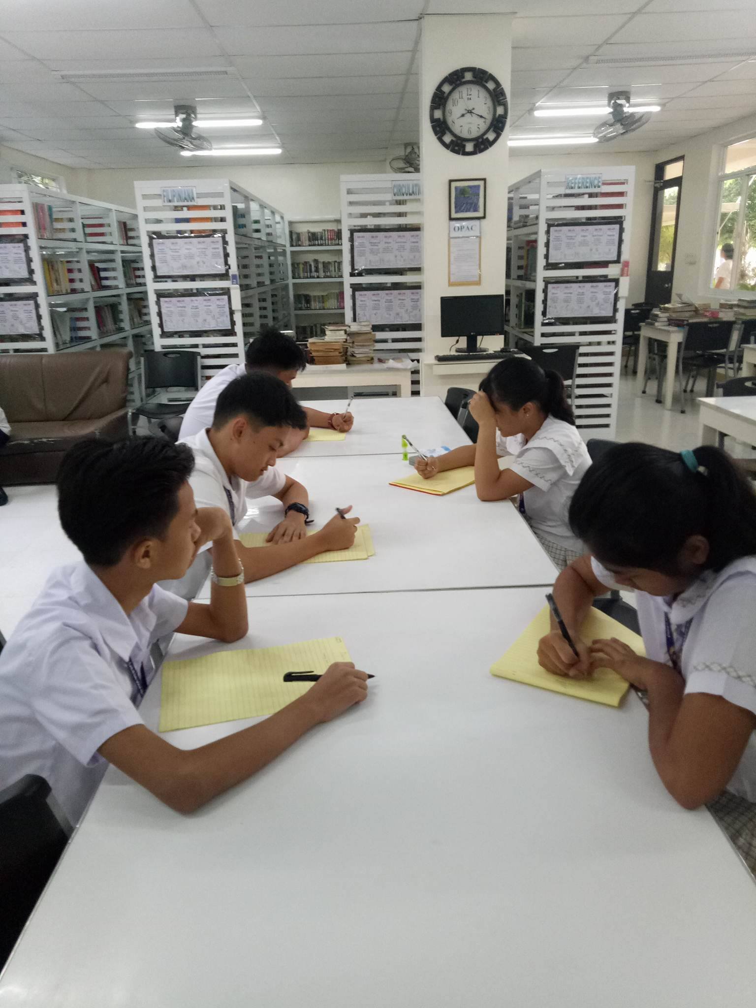 Paligsahan sa tula idinaos ng BukMaFil