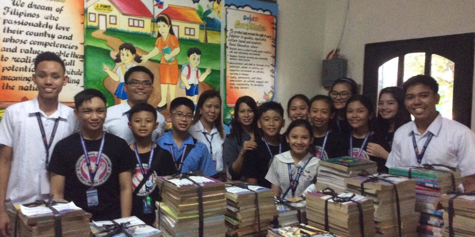 MDSF pupils extend helping hands to public school studes | MDSF