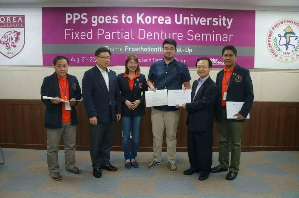 Dr. Carlos Carlos, a proud Sagradan alumnus