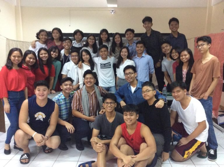 Grade 10 studes exhibit creativity through music Grade 10 studes exhibit creativity through music