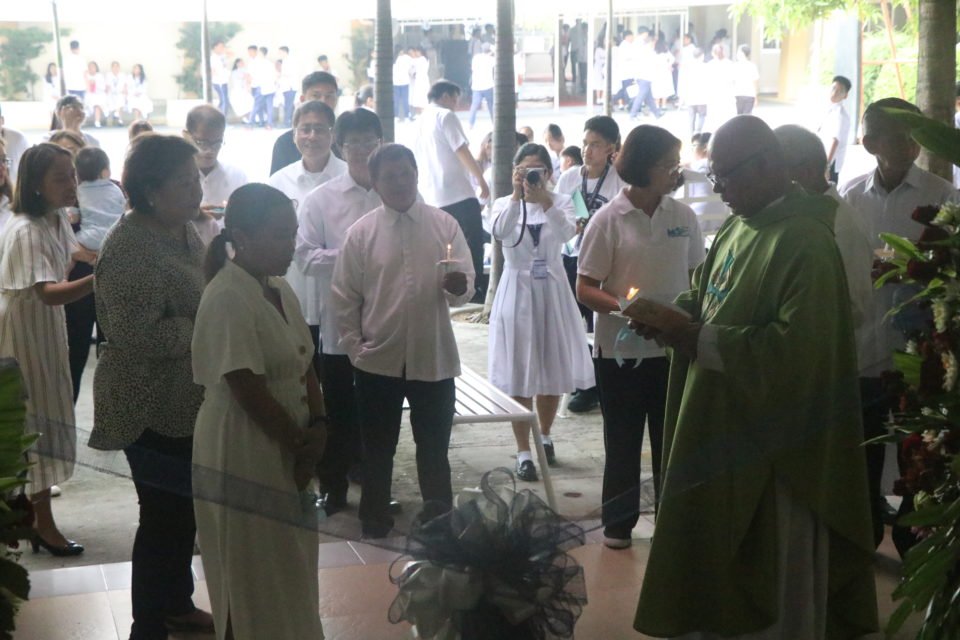 Pagbabasbas sa new SHS building, isinagawa | Montessori De Sagrada Familia