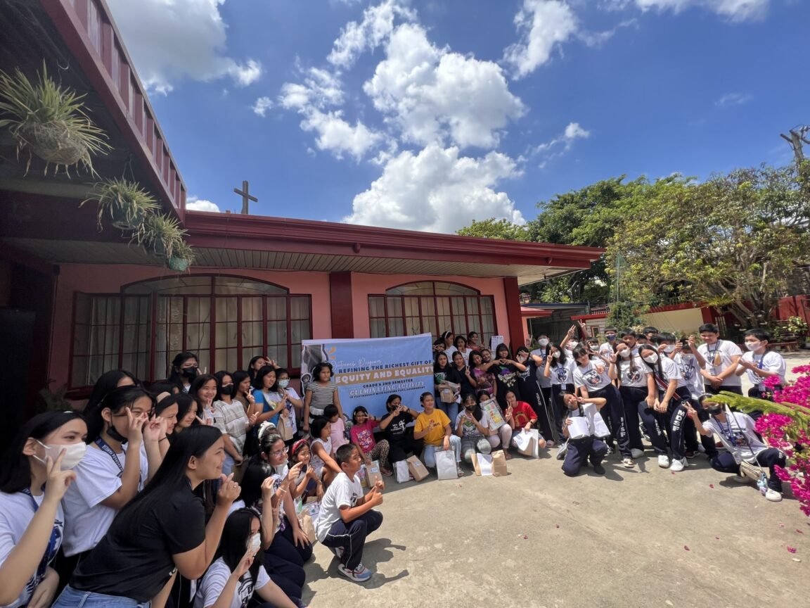 Volunteerism is at the Heart of Sagradan Students