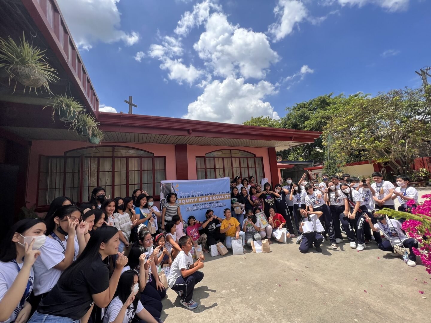 Volunteerism is at the Heart of Sagradan Students