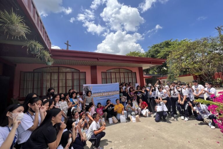 Volunteerism is at the Heart of Sagradan Students