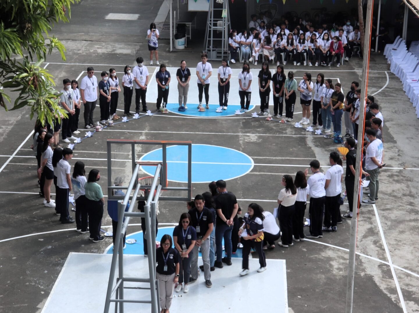 Ablazing Faith: MDSF Holds Living Rosary ‘With A Cause’ Ablazing Faith: MDSF Holds Living Rosary 'With A Cause'