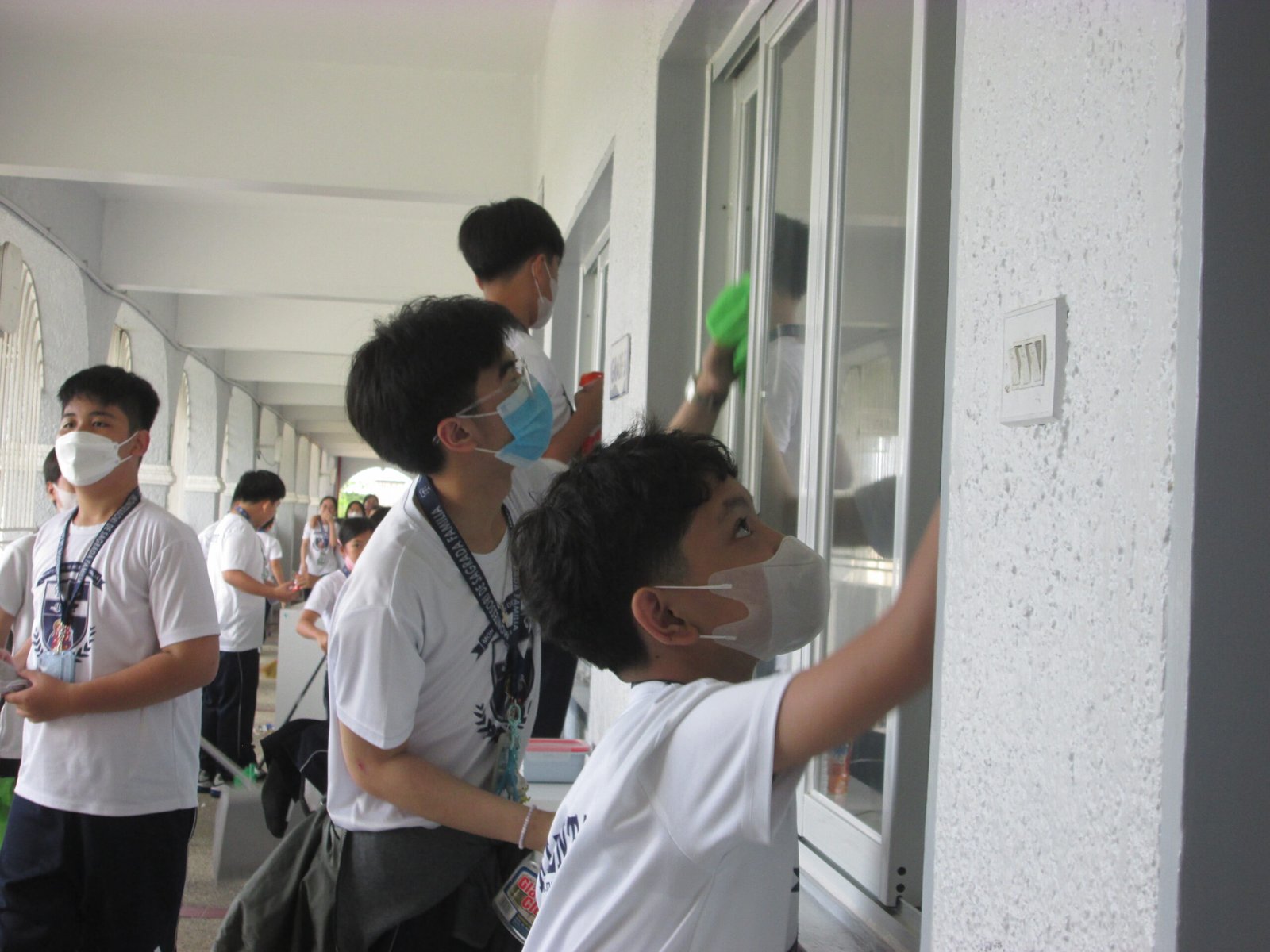 Sagradans Take Charge in Campus Cleanup, Promote ‘Responsibility’ in Year-Ender CFP | Montessori De Sagrada Familia, Inc | Tangos, Baliwag, Bulacan