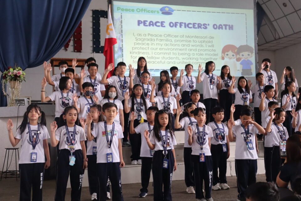 ‘Peace’ Up at Campus, Grade School Curbs Plastic Use | Montessori De Sagrada Familia, Inc | Tangos, Baliwag, Bulacan 'Peace' Up at Campus, Grade School Curbs Plastic Use | Montessori De Sagrada Familia, Inc | Tangos, Baliwag, Bulacan